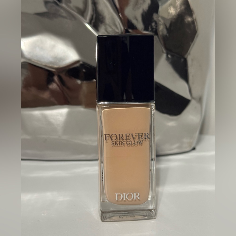 DIOR Forever Skin Glow Foundation